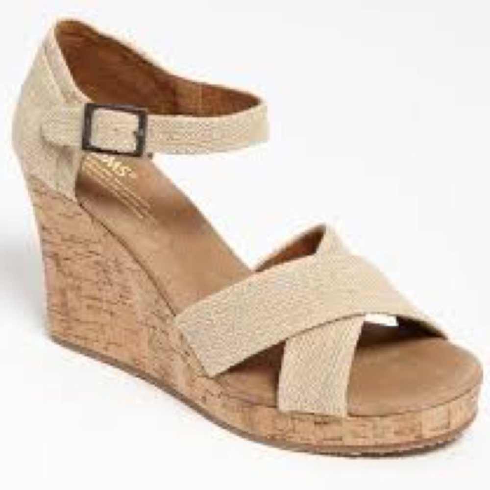 Toms wedges